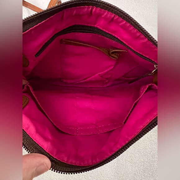 Dooney and bourke pouchette Carry-all HandbagTravel Baguette Purse Little Ducky - Picture 4 of 8